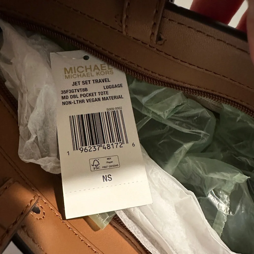 Michael Kors Luggage Jet Set Travel Med Double Pocket Non-Leather Vegan Tote NWT - Picture 11 of 15